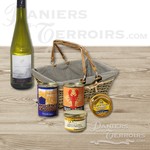 Seaside gourmet basket