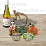 Seaside picnic basket